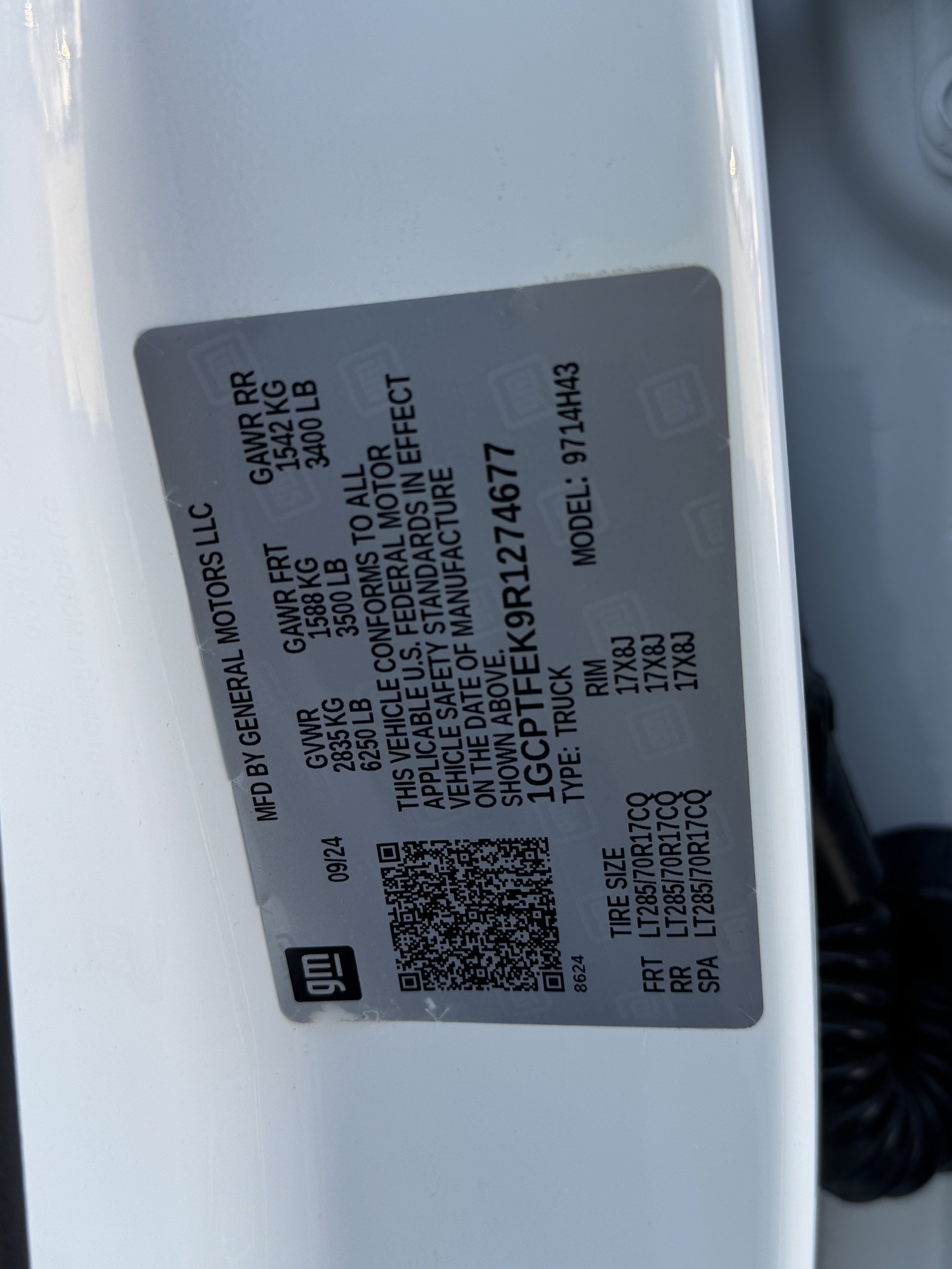 Used 2024 Chevrolet Colorado ZR2 w/ ZR2 Convenience Package III AWD/4WD image 33