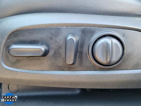 Used 2021 GMC Terrain SLT w/ Infotainment Package II image 19