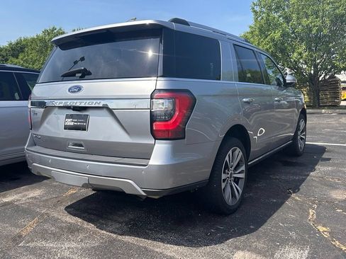 Used 2021 Ford Expedition Limited AWD/4WD image 4