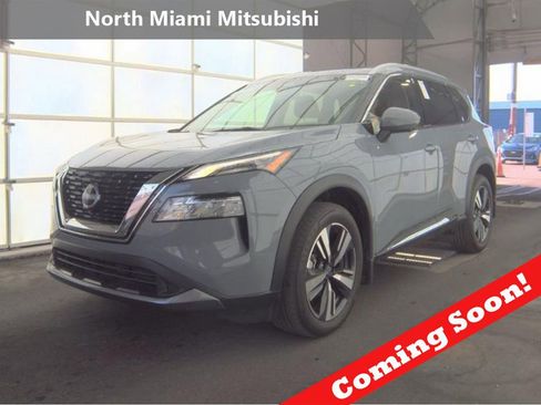 Used 2023 Nissan Rogue SL FWD image 1