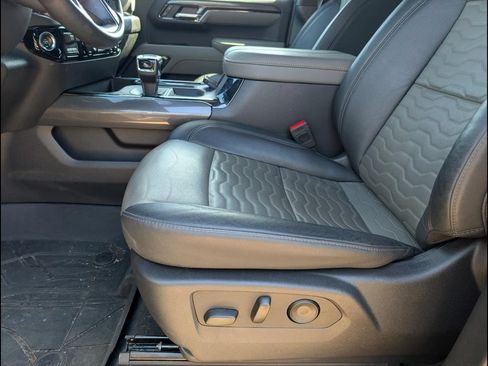 Used 2025 Chevrolet Silverado 1500 ZR2 w/ Technology Package AWD/4WD image 5