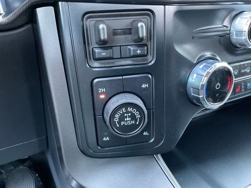 Used 2025 Ford F150 Lariat w/ Equipment Group 501A Mid AWD/4WD image 18