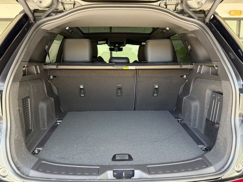 New 2026 Land Rover Discovery Sport Landmark AWD/4WD image 26