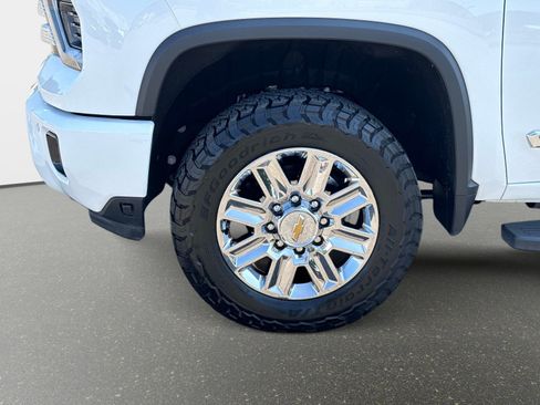 Used 2026 Chevrolet Silverado 2500 High Country w/ Max Trailering Package AWD/4WD image 12