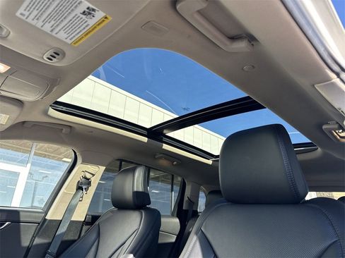 Certified 2022 Lincoln Nautilus Reserve image 16