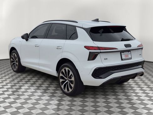 New 2026 Audi Q3 quattro 2.0T w/ Driver Assistance Package AWD/4WD image 3