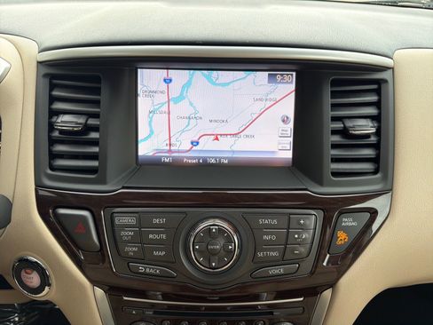 Used 2016 Nissan Pathfinder 4WD image 25