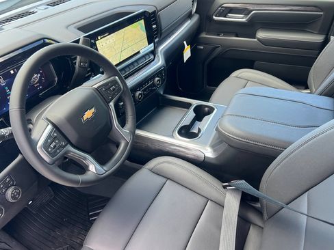 New 2026 Chevrolet Silverado 3500 LTZ w/ LTZ Premium Package AWD/4WD image 7