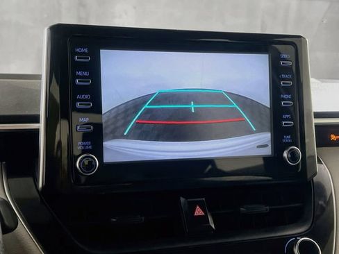 Used 2020 Toyota Corolla LE FWD image 22