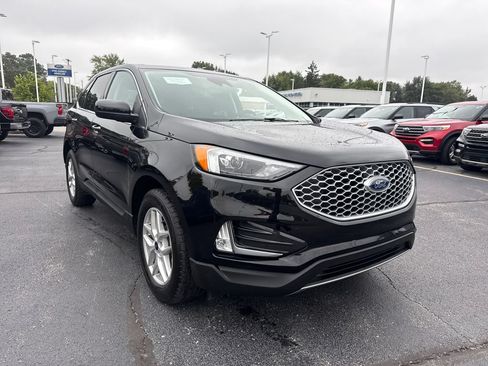 Used 2024 Ford Edge SEL w/ Convenience Package AWD/4WD image 4