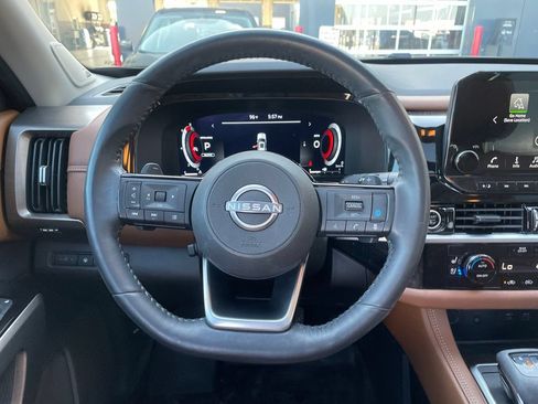 Certified 2024 Nissan Pathfinder Platinum w/ Cargo Package AWD/4WD image 14
