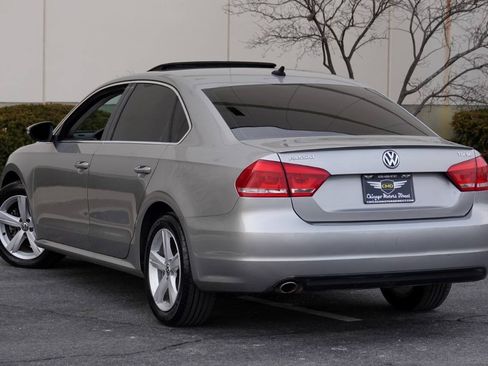Used 2012 Volkswagen Passat TDI SE FWD image 17