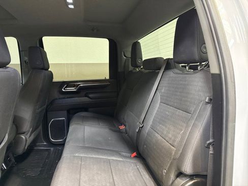 Used 2024 Chevrolet Silverado 2500 LT w/ Convenience Package image 37