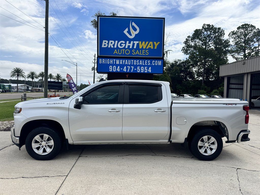 Used 2021 Chevrolet Silverado 1500 LT AWD/4WD image 2