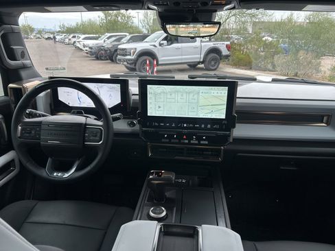 Used 2025 GMC Hummer EV 2X image 15