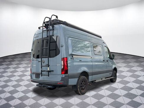 Used 2021 Mercedes-Benz Sprinter 2500 image 7