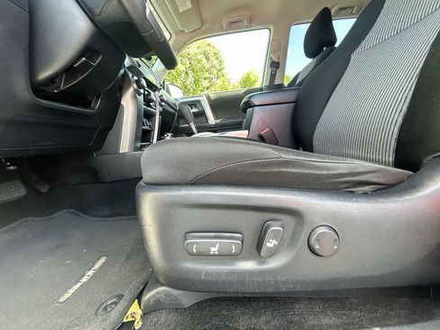 Used 2023 Toyota 4Runner SR5 AWD/4WD image 17