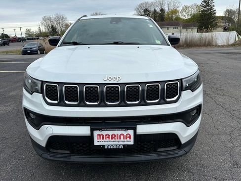 Certified 2023 Jeep Compass Latitude AWD/4WD image 11