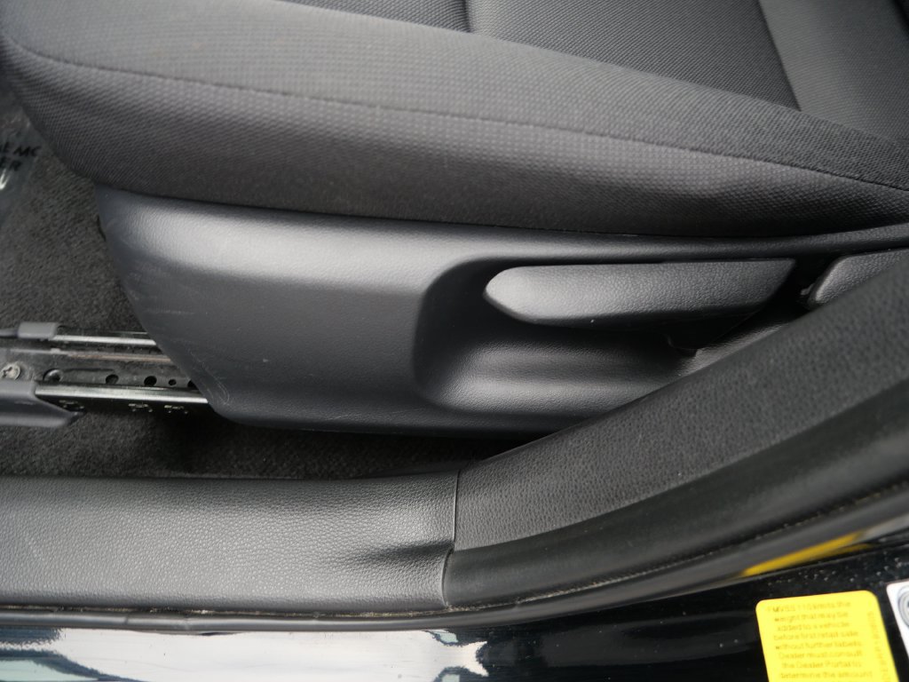 Certified 2024 Toyota Corolla LE FWD image 15