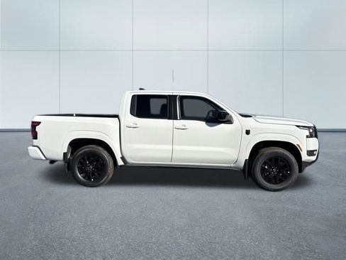 Used 2026 Nissan Frontier SV w/ All-Weather Content Package AWD/4WD image 2