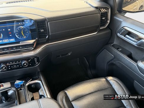 Used 2023 Chevrolet Silverado 1500 LT Trail Boss AWD/4WD image 15