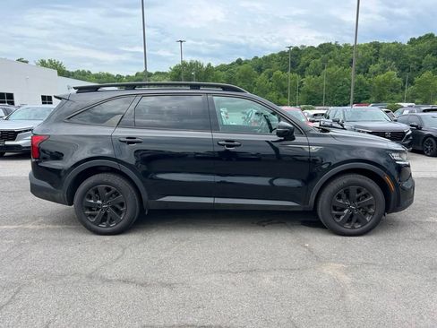 Used 2023 Kia Sorento S w/ Panoramic Sunroof Package AWD/4WD image 6