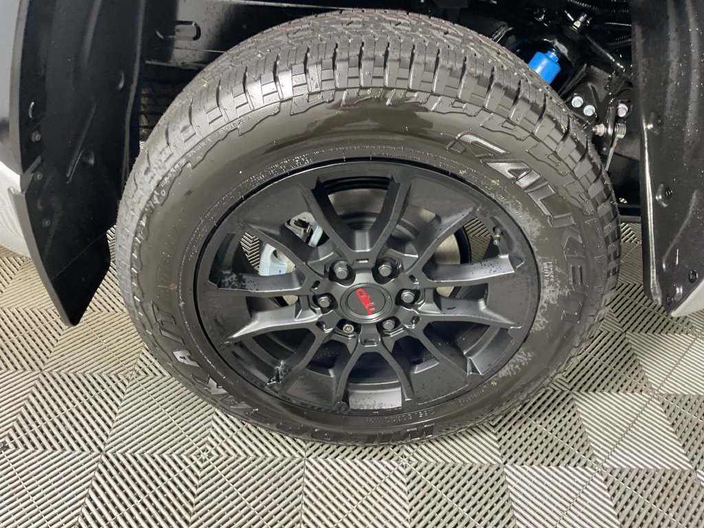 New 2026 Toyota Tundra Platinum w/ TRD Off-Road Package AWD/4WD image 9