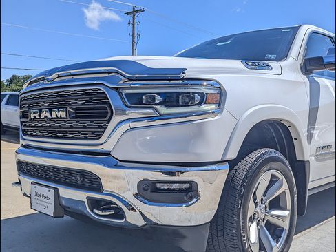 Used 2022 RAM 1500 Limited AWD/4WD image 12