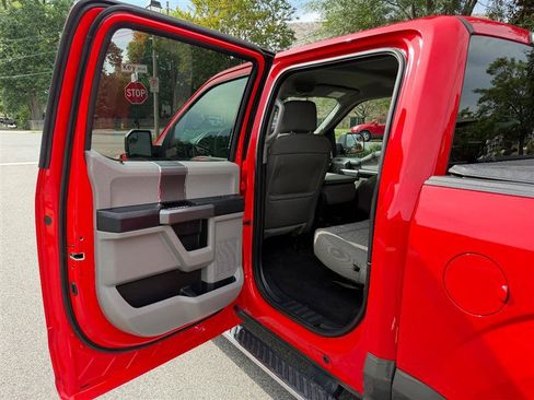 Used 2019 Ford F150 XLT w/ Equipment Group 302A Luxury AWD/4WD image 25