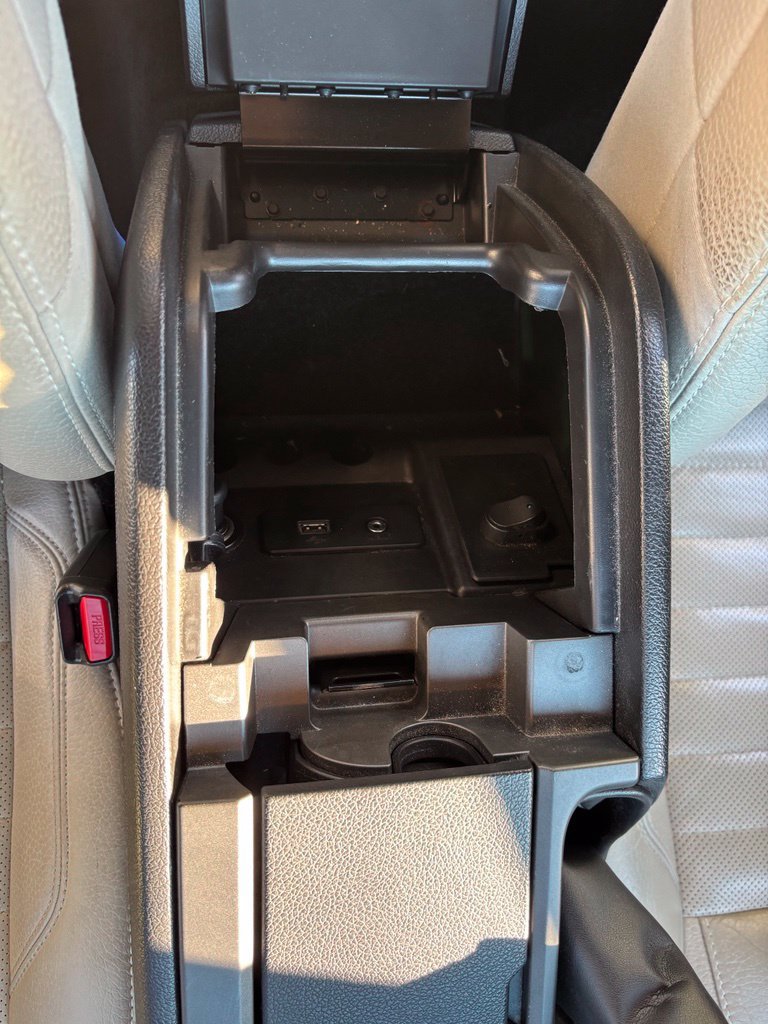 Used 2012 Ford Mustang GT Premium w/ HID Headlamps & Security Pkg RWD image 39