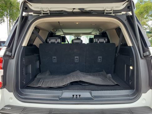 Certified 2024 Ford Expedition Max XLT RWD image 9