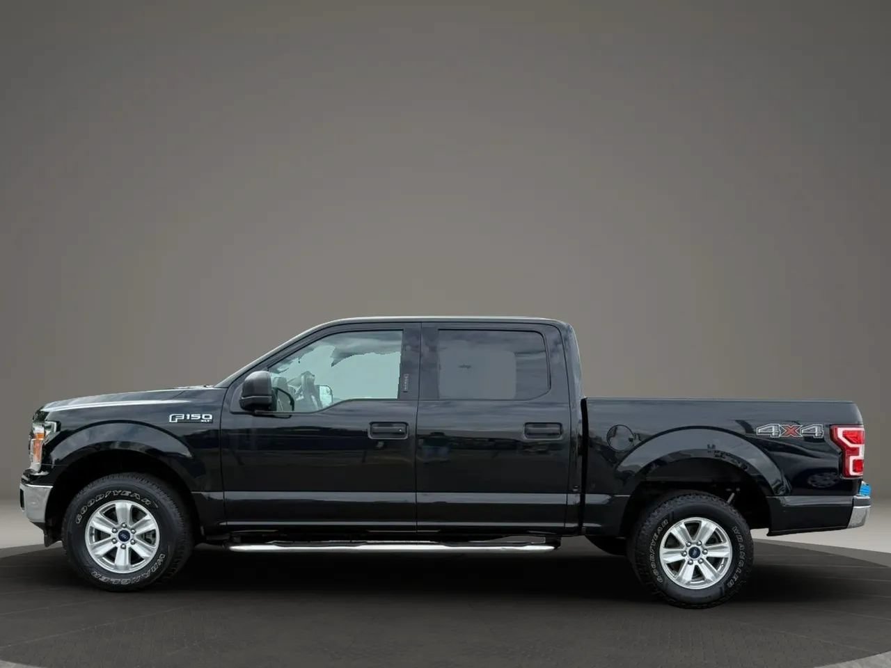 Used 2018 Ford F150 XLT AWD/4WD image 7