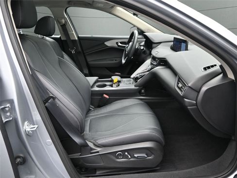 Used 2022 Acura TLX w/ Technology Package image 26