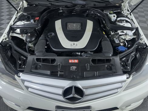Used 2012 Mercedes-Benz C 300 4MATIC Sedan image 29