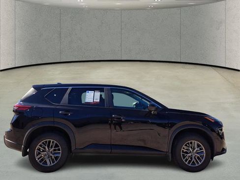 Certified 2026 Nissan Rogue S FWD image 4