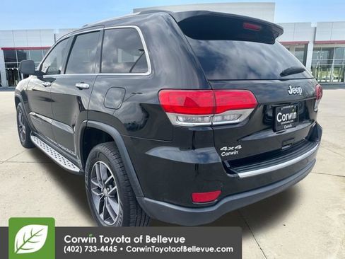 Used 2017 Jeep Grand Cherokee Limited w/ Luxury Group II image 3