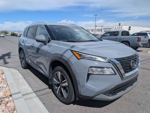 Used 2021 Nissan Rogue SL w/ Premium Package AWD/4WD image 5