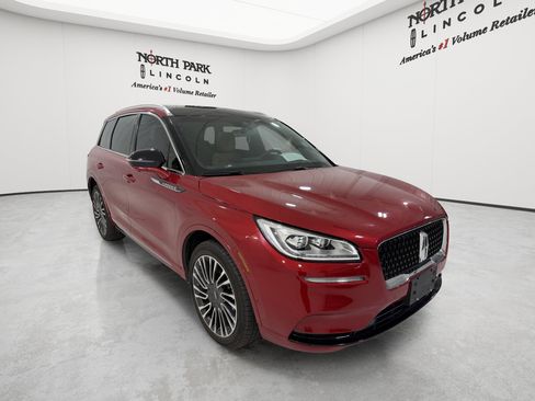 Used 2021 Lincoln Corsair Reserve w/ Equipment Group 201A AWD/4WD image 7