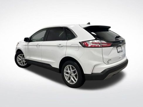 Used 2024 Ford Edge SEL image 3