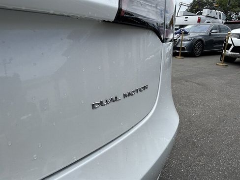 Used 2022 Tesla Model 3 Long Range AWD/4WD image 5