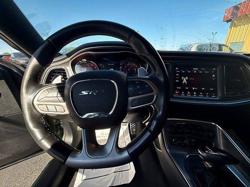 Used 2019 Dodge Challenger SRT Hellcat w/ Plus Package RWD image 12