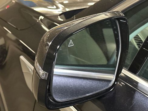 Certified 2025 Kia Sorento S w/ Panoramic Sunroof Package FWD image 21