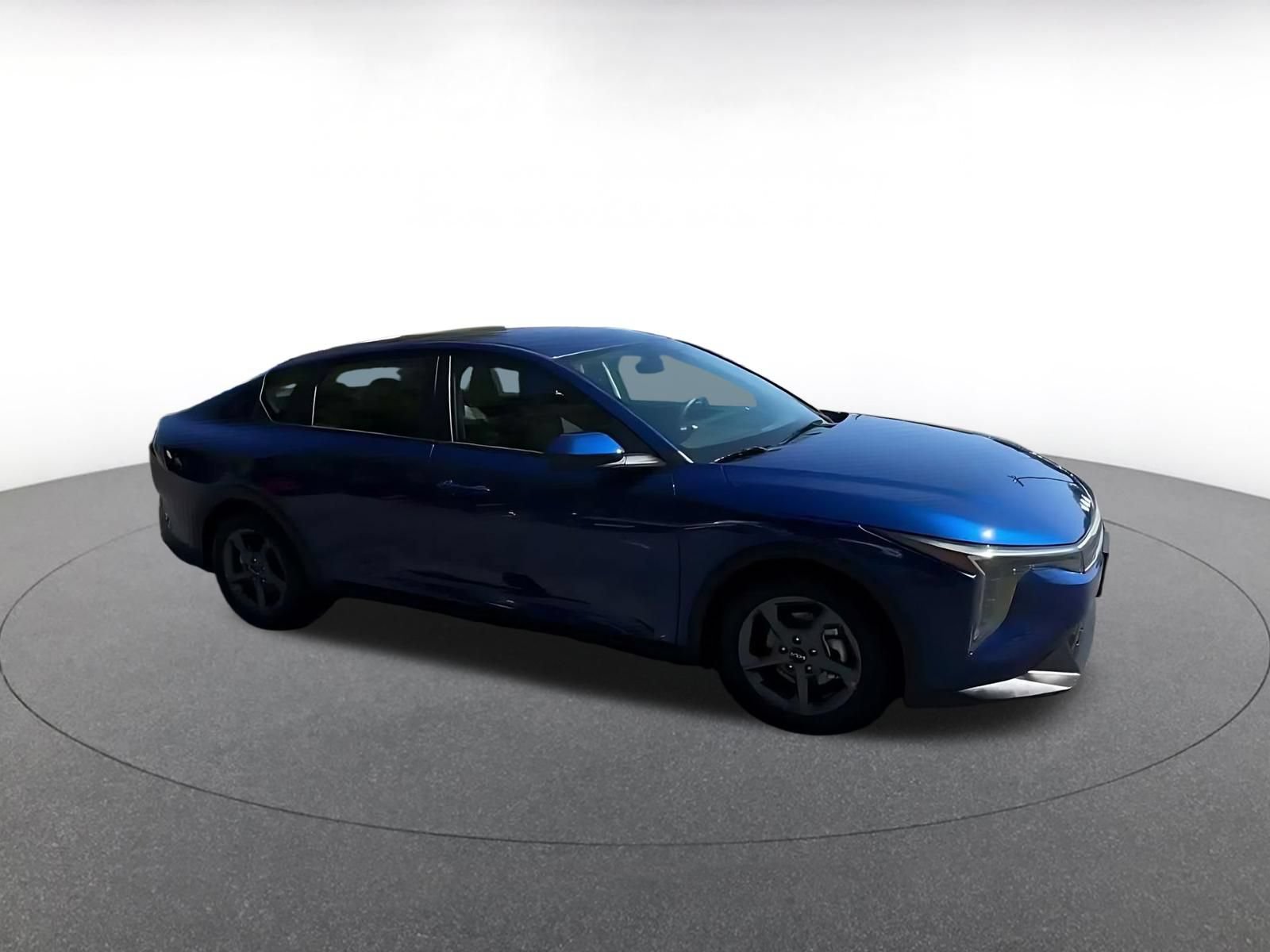 Used 2026 Kia K4 FWD image 2