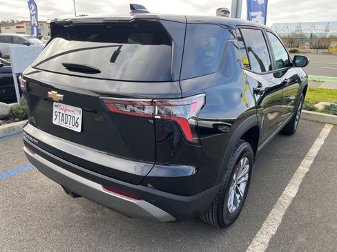Used 2025 Chevrolet Equinox LT image 4