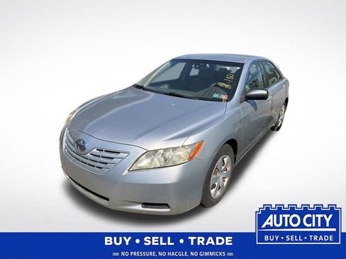 Used 2007 Toyota Camry LE FWD image 2