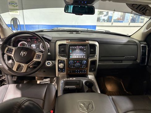 Used 2015 RAM 1500 Laramie w/ Convenience Group image 12