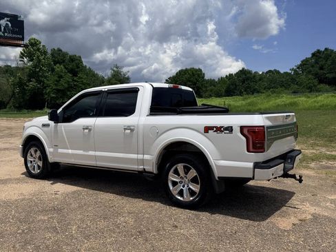 Used 2015 Ford F150 Platinum w/ Equipment Group 701A Luxury AWD/4WD image 3