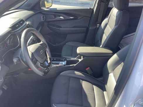 Used 2023 Chevrolet TrailBlazer RS w/ Convenience Package image 14