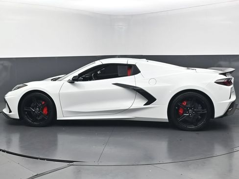 Used 2024 Chevrolet Corvette Stingray Convertible w/ 1LT RWD image 8