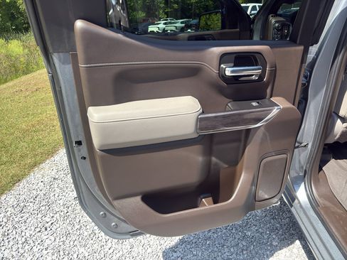 Used 2019 Chevrolet Silverado 1500 LTZ w/ LTZ Plus Package AWD/4WD image 19
